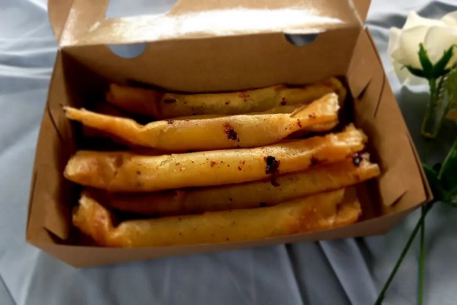 Mengisi Waktu Libur dengan Ngemil Pisang Aroma | @djuragan.banana - Instagram