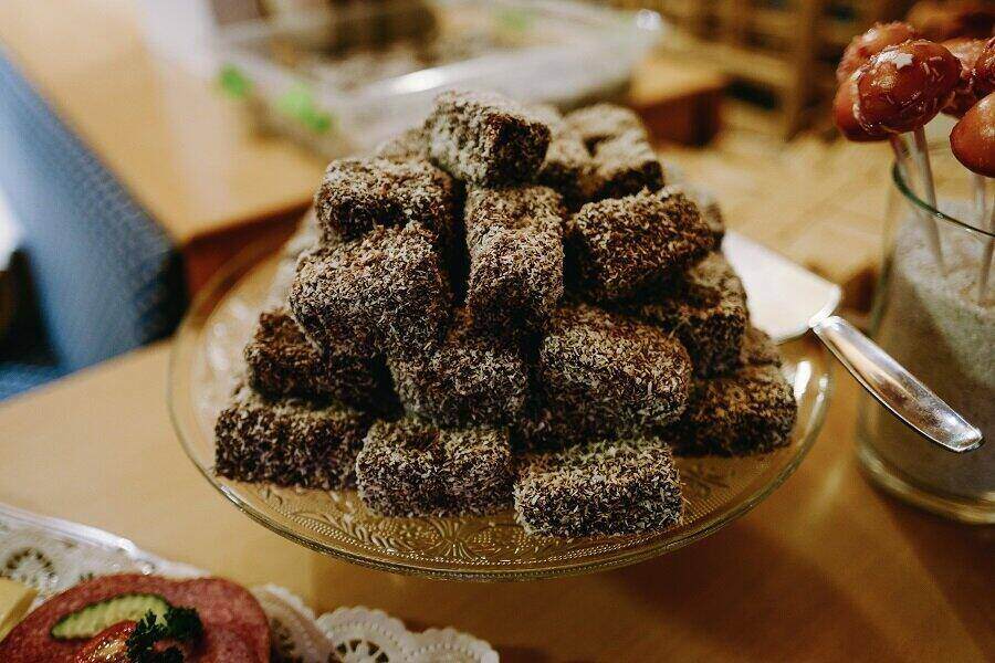 Cara Bikin Lamington Cake, Cake Coklat Lezat dari Australia